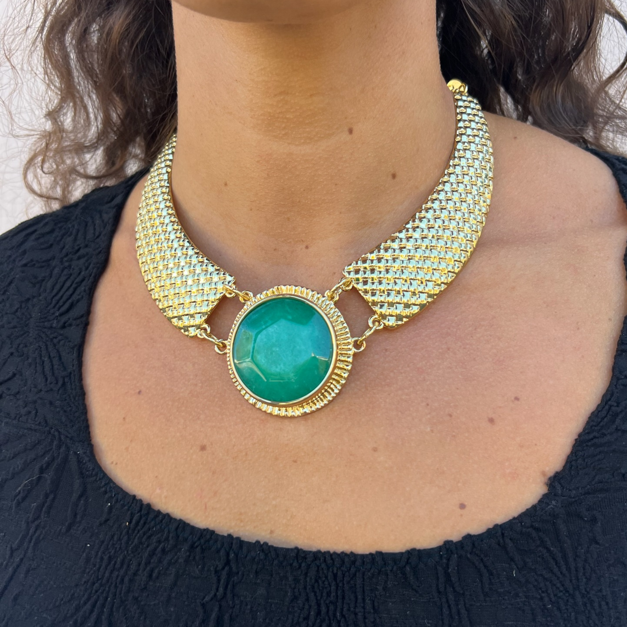 CleoNecklace-signaturemagneticclasponmodel_1