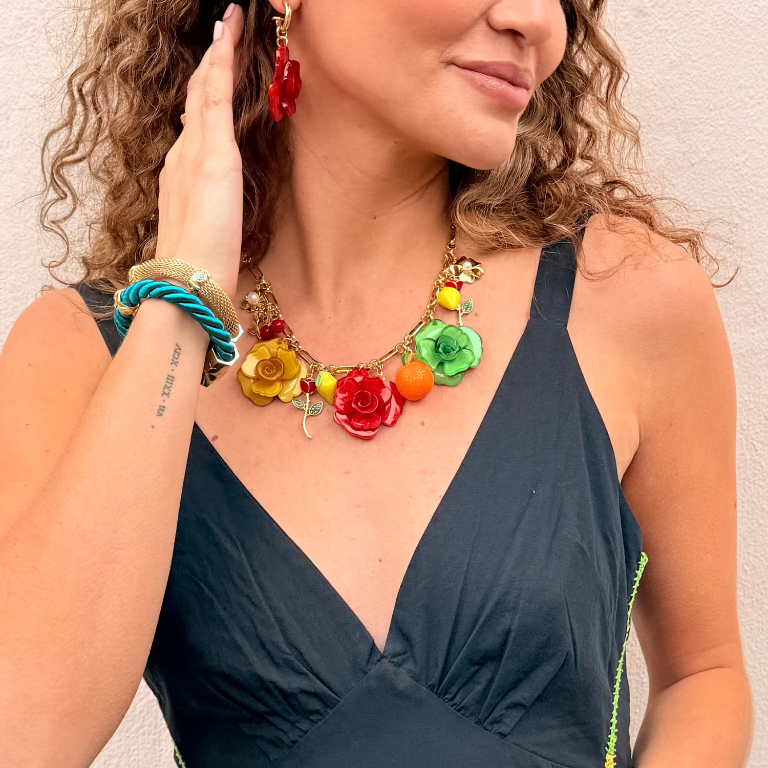 Mambo Italiano necklace - on model