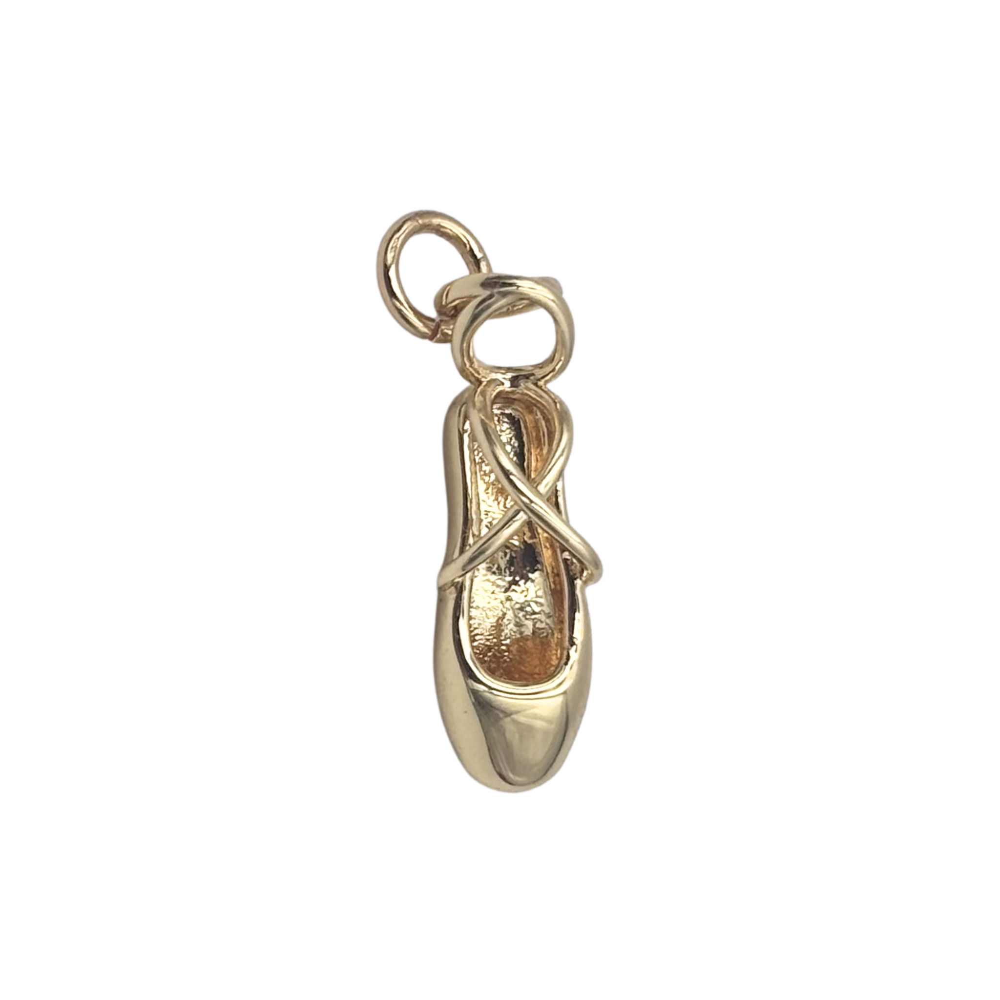 Gold ballet pointe shoe charm with crossed ribbon ties and textured sole by HOLST+LEE