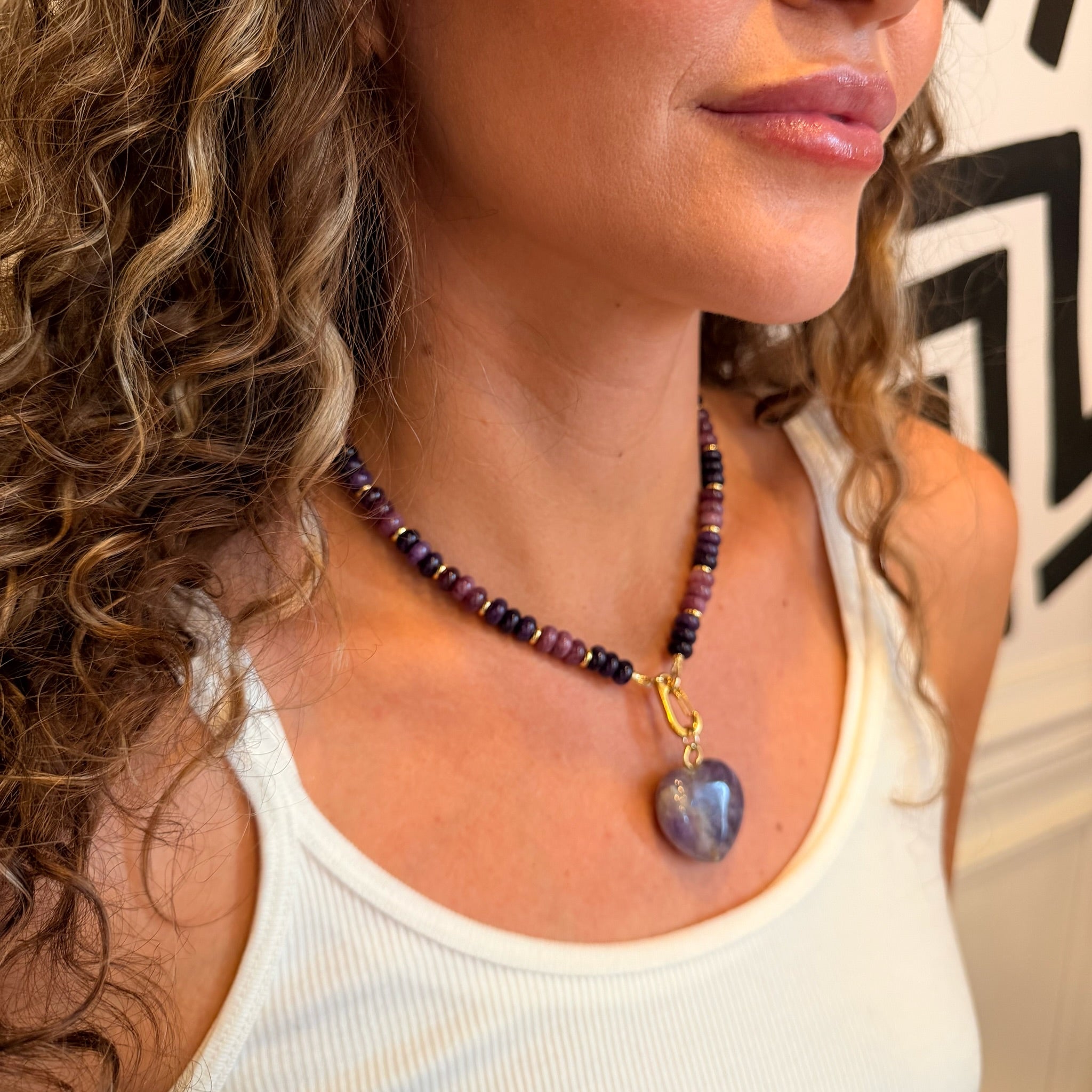 Gem Necklace with Heart - Viola - on model