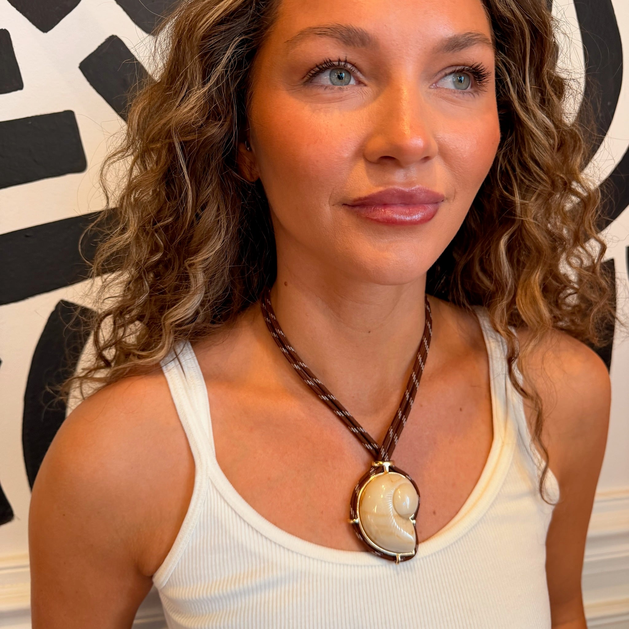 Shelly Necklaces – HOLST + LEE