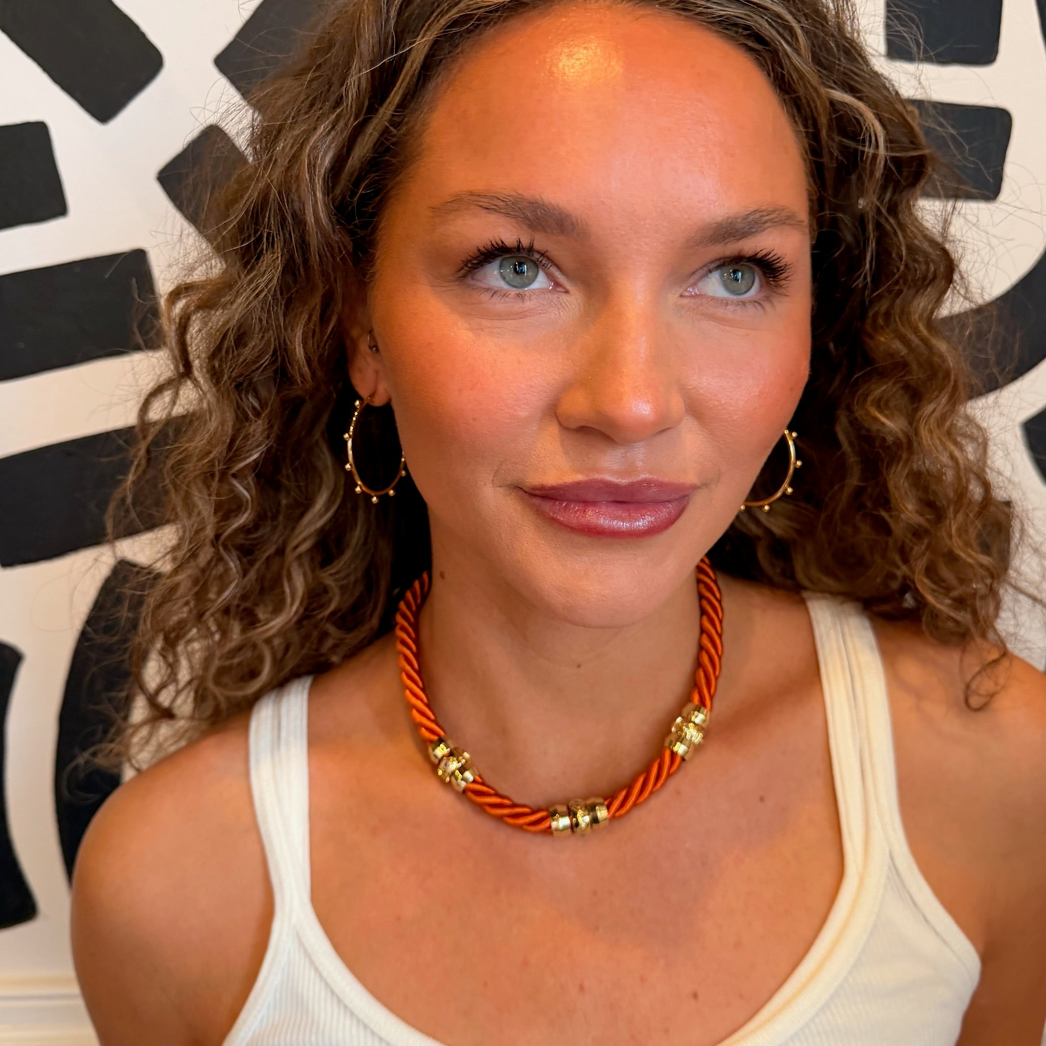 VenetianNecklaces-Negroni-on model