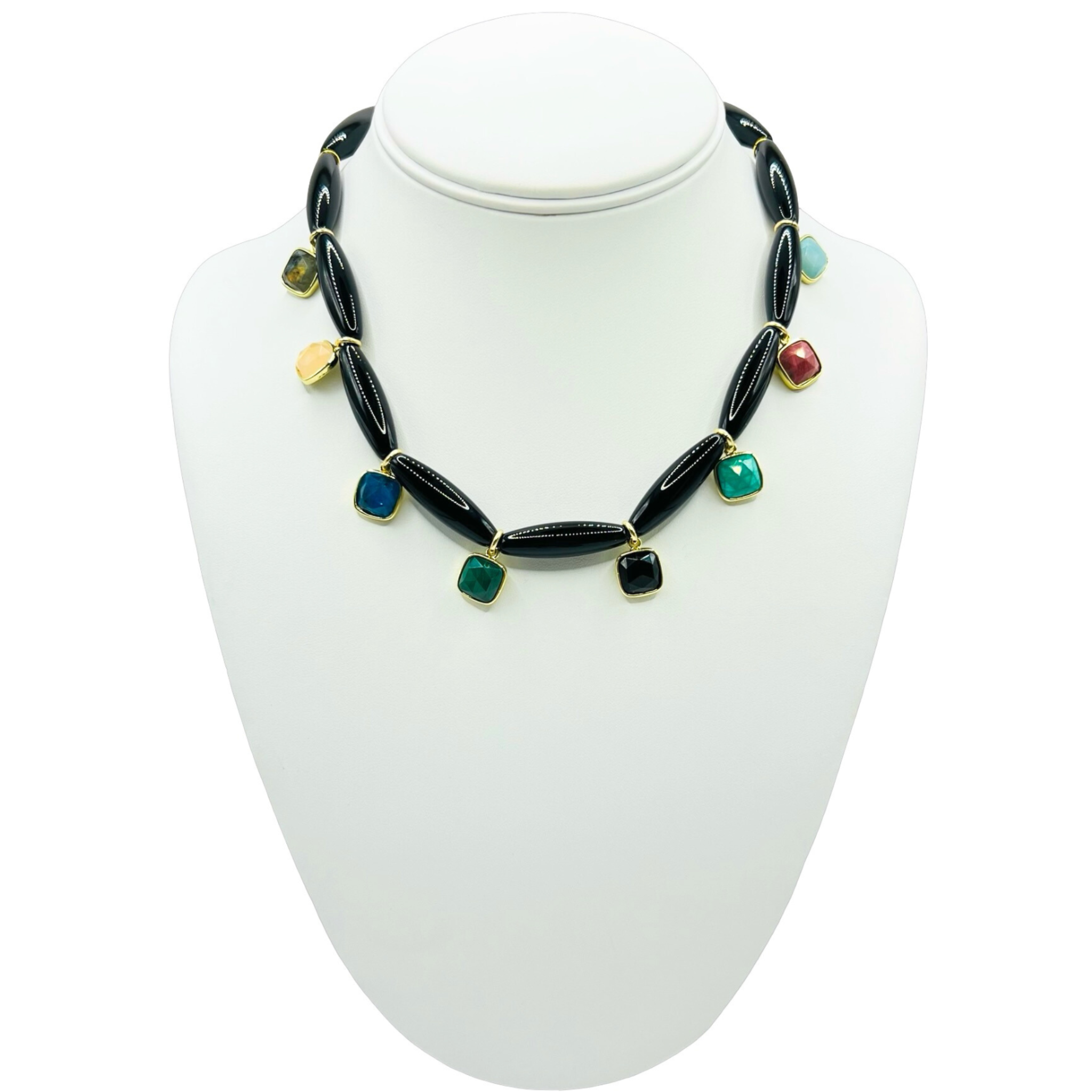 You_reaGemNecklaceonBust